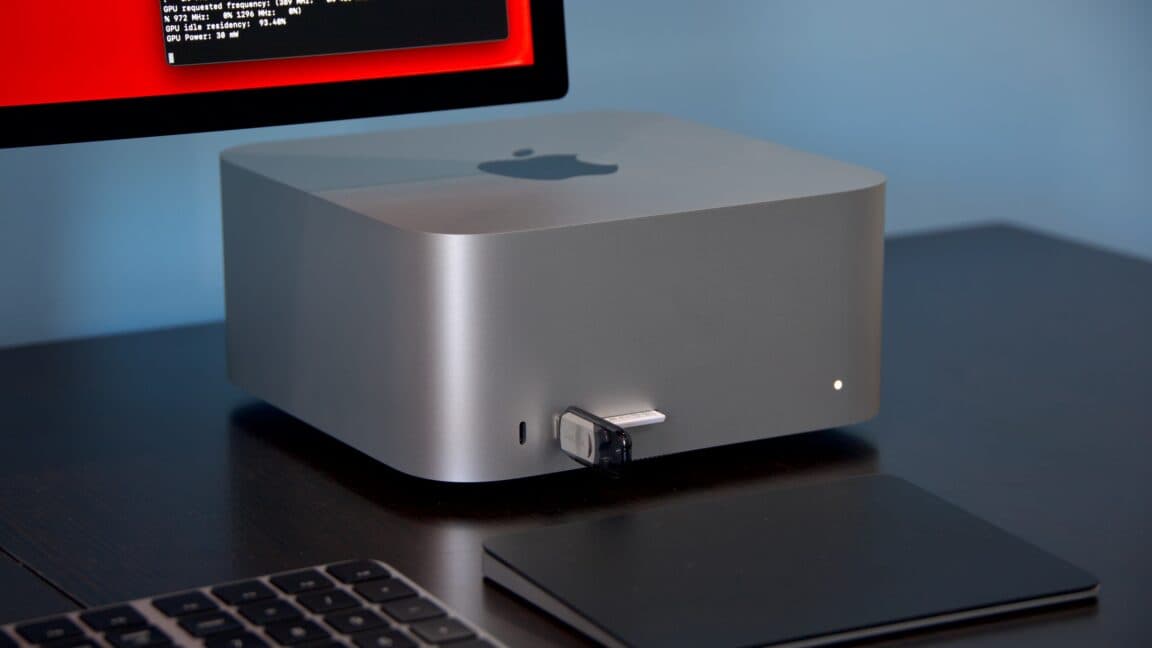 Apple Faces Mac Mini Demand Delay