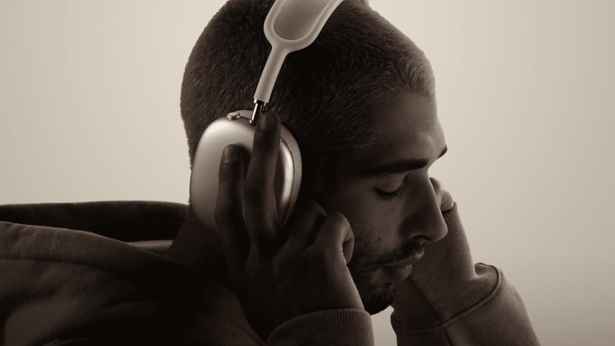 Apple AirPods Max 2 Hit Lowest Price