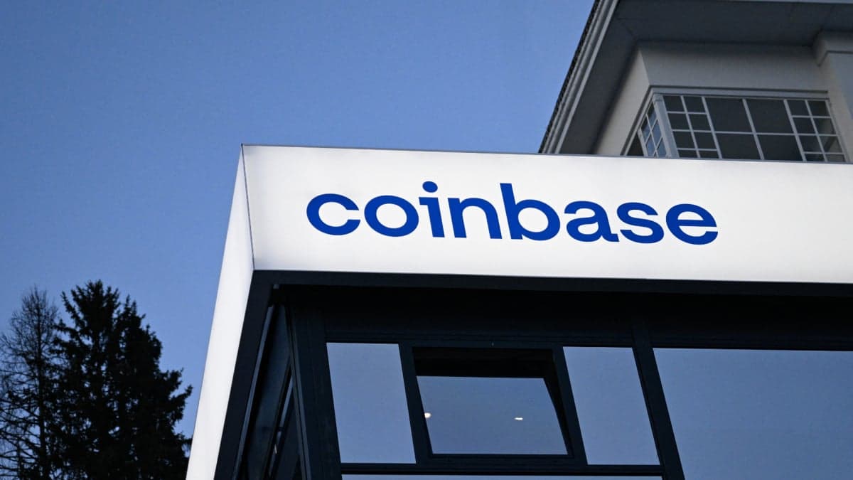 Coinbase Lays Off 14% Staff